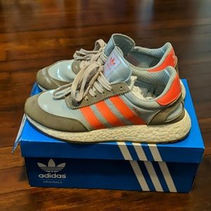 Adidas Iniki